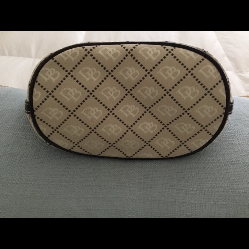 Handbag - Picture 3 of 5